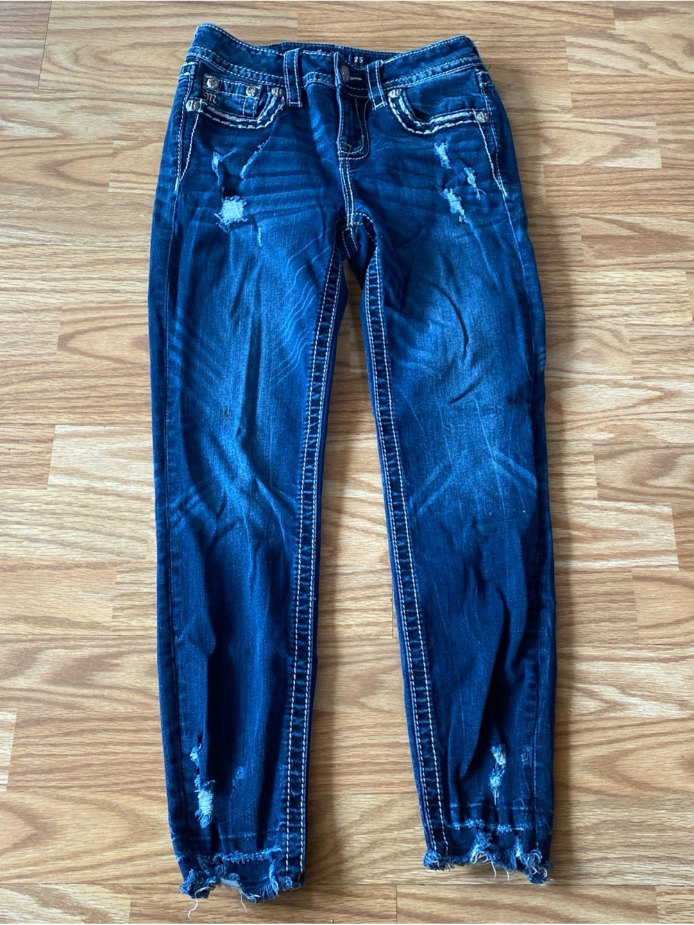 Miss Me Mid-rise Ankle Skinny Frayed Size 25 Women’s Denim Rhinestone Jeans